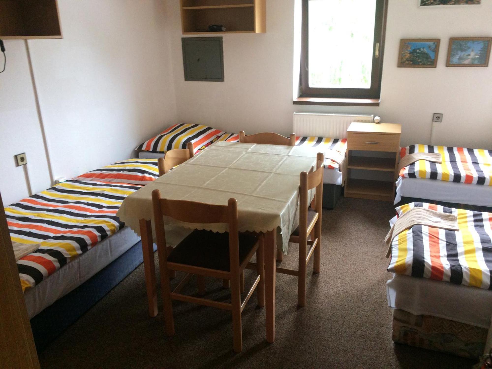Hotel Pod Skalou بايسك المظهر الخارجي الصورة